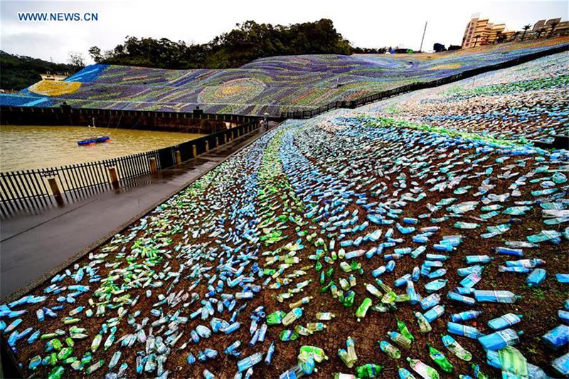 Plastic-bottles-made Mosaic Displayed in S.E. China
