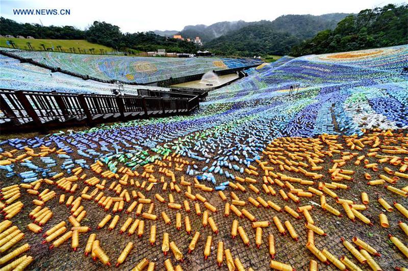 Plastic-bottles-made Mosaic Displayed in S.E. China