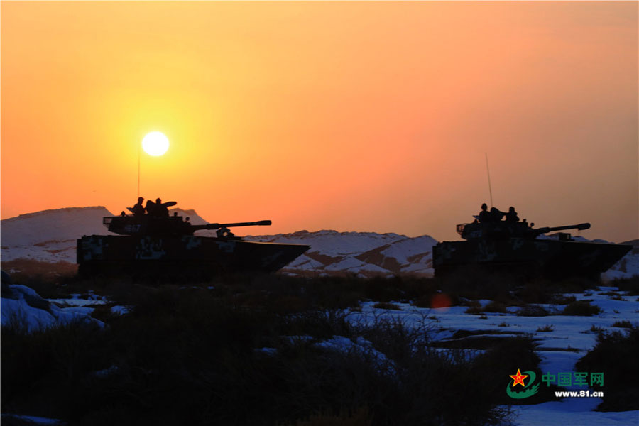 72-hour collaborative drill held in Gobi Desert in Xinjiang
