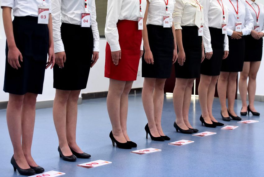 College students vie for flight attendant jobs