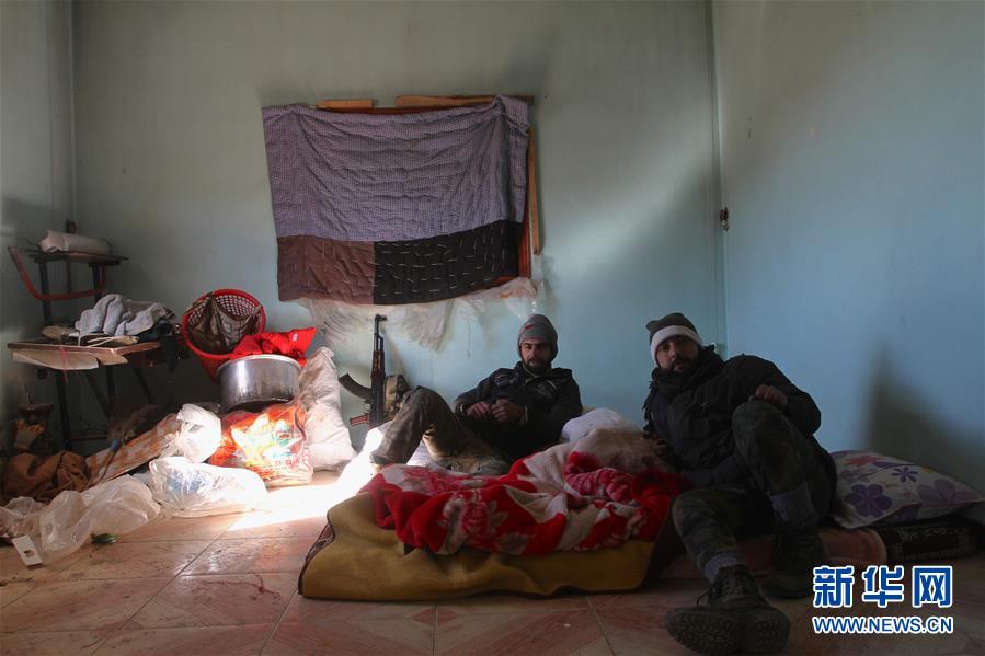 A glimpse of the war zone in northern Syria