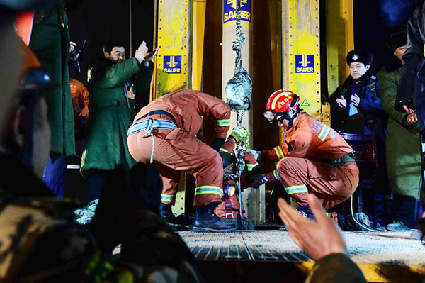 Investigation stepped up after four miners rescued