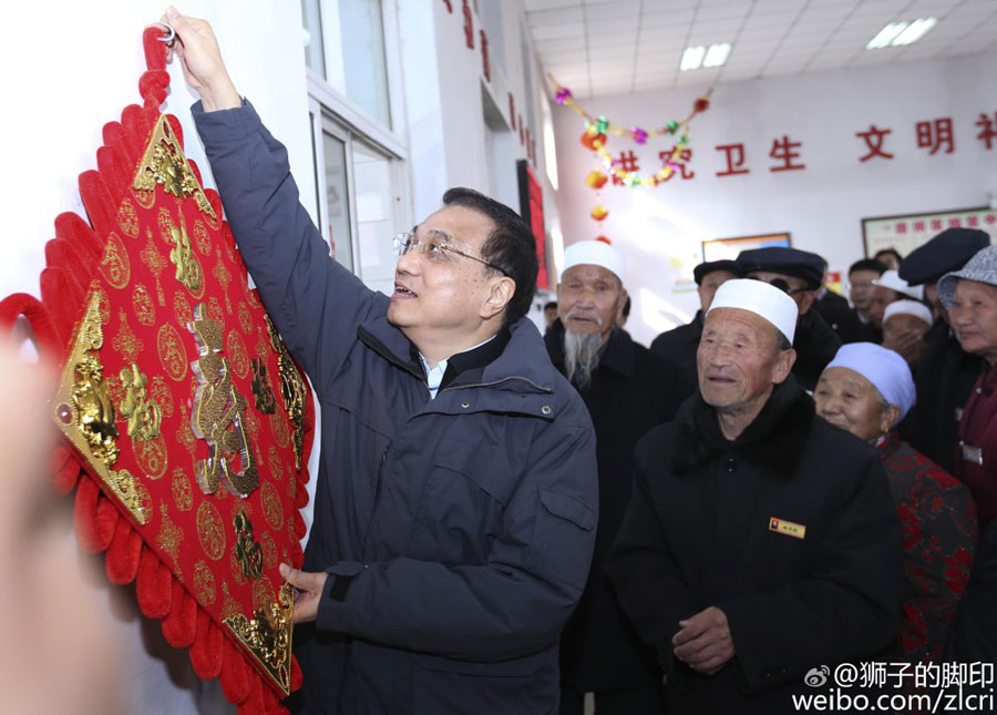 Premier Li Keqiang Celebrates Little New Year with Seniors in Ningxia