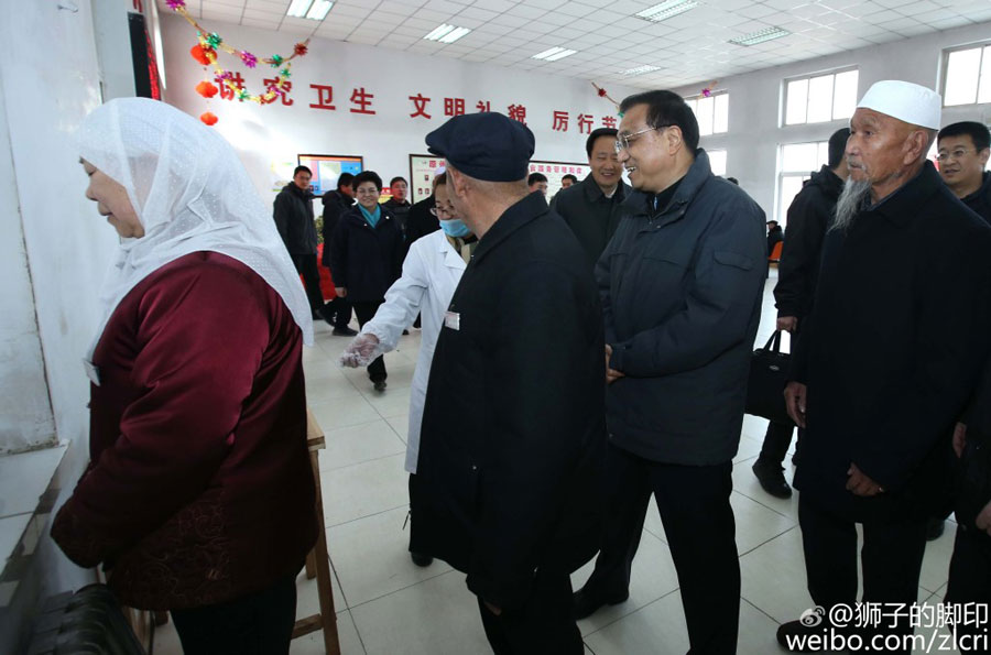 Premier Li Keqiang Celebrates Little New Year with Seniors in Ningxia