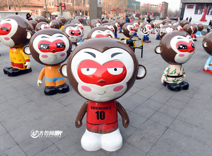 Monkey sculptures erected in Jinan
