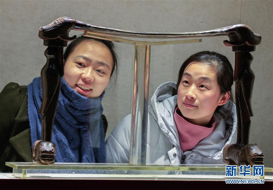 Exhibition of relics of ancient nobles held in E. China