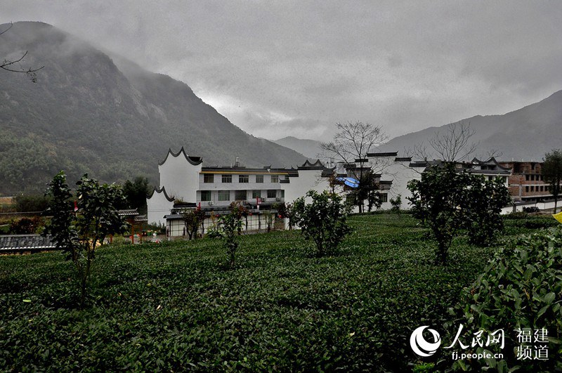 'First poverty reduction village' receives national attention after Xi’s virtual visit