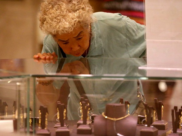 Dama gold investors stay calm through 30% unrealized loss