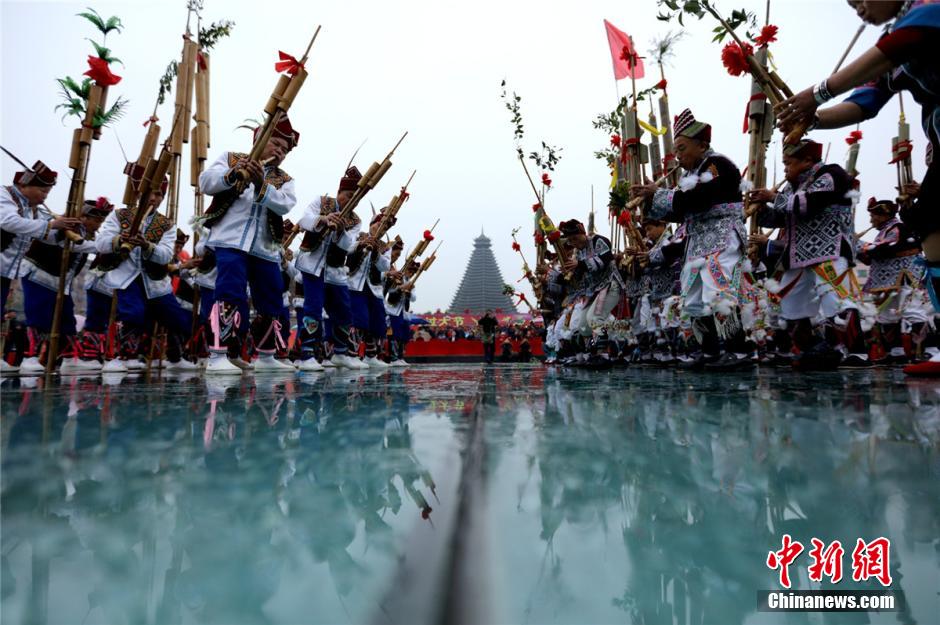 600 people attend Lusheng playing contest in S China
