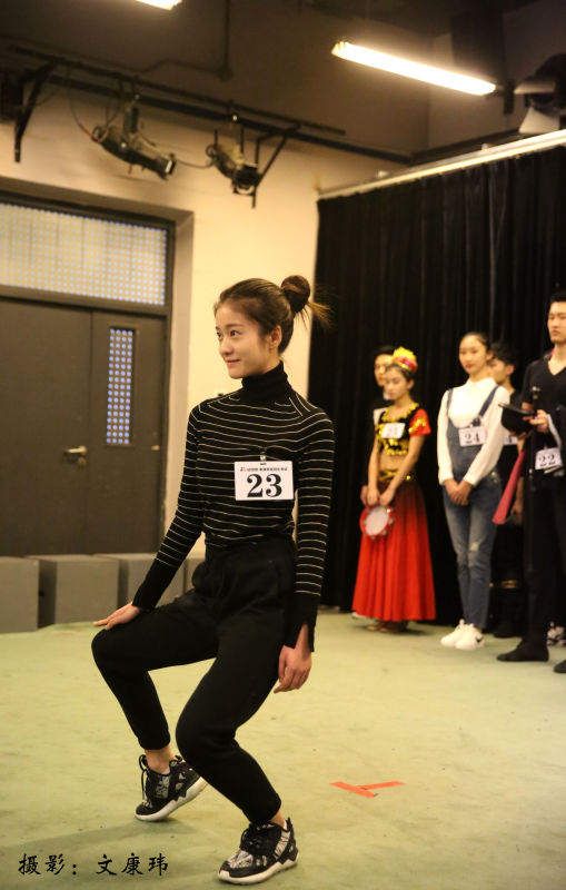 445 candidates compete for their 'star dream' at last call