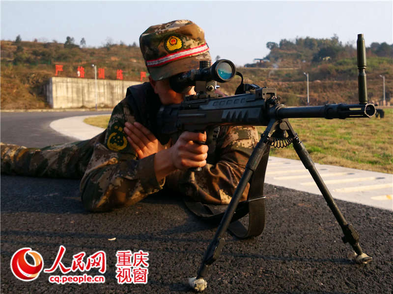 Chongqing sniper’s new record: 13 holes on a rice grain