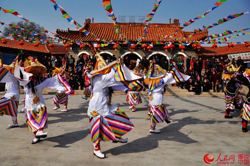 Enjoy traditional Mongolian culture in NE China