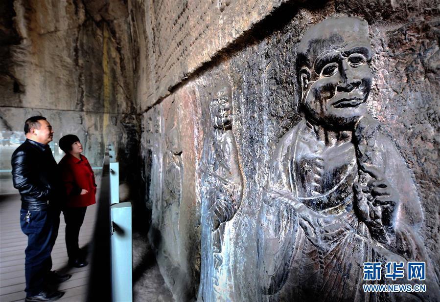 Arhat statues of Tang Dynasty in Longmen Grottoes meet public for the first time