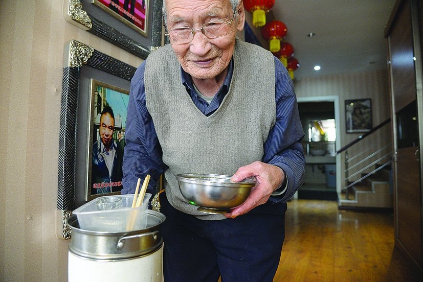 97-year-old raised 6 orphans, stayed single his entire life