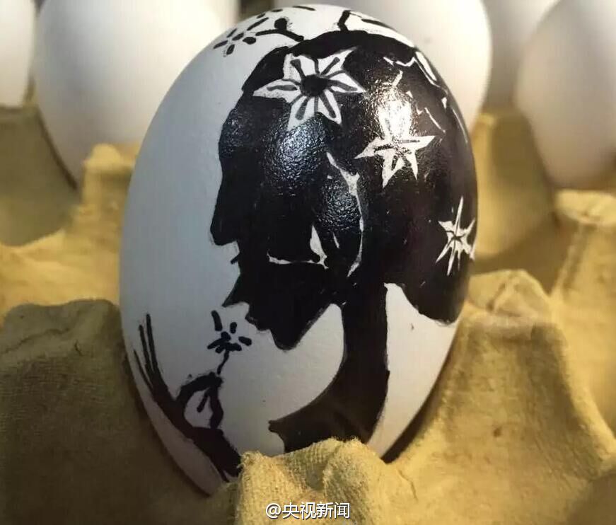 Freshman starts business of selling painted goose eggs