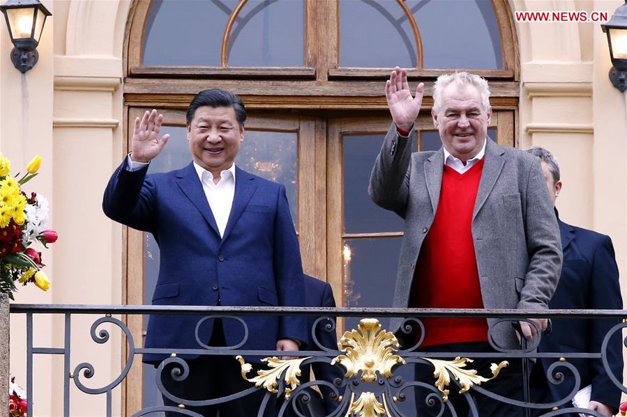 Xi meets Zeman at Czech president's country home on state visit