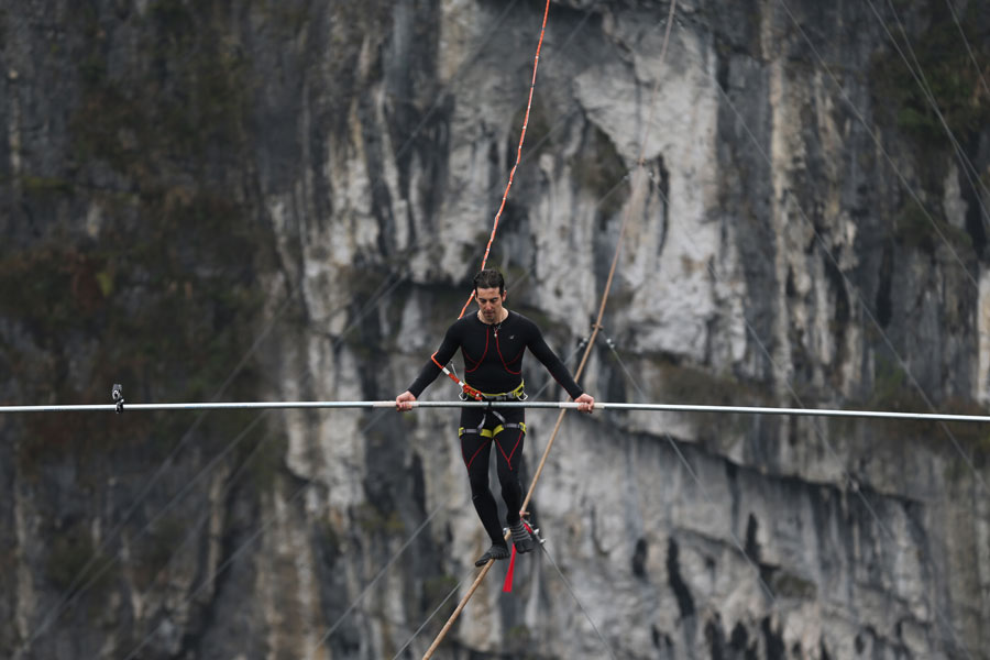 Swiss man wins Running Wireman challenge