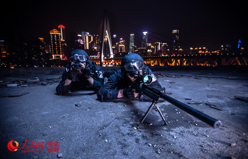 Cool training photos of Chongqing SWAT team