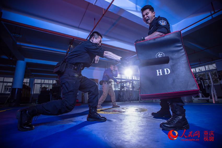 Cool training photos of Chongqing SWAT team