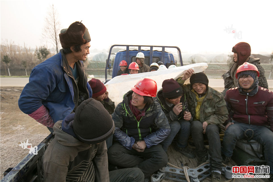 Moments in the life of linemen