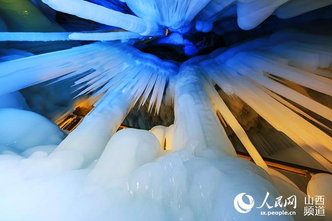 Meet the largest ice cave ever discovered in China in Luya Mountain