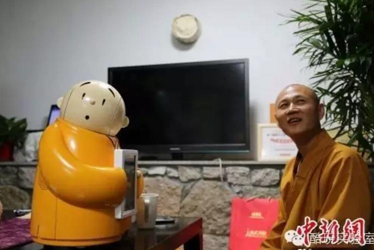 Chinese Buddhist monastery attracts top talents