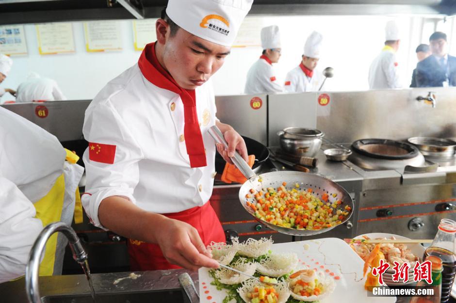 Fine cuisine cooking contest held in Gansu