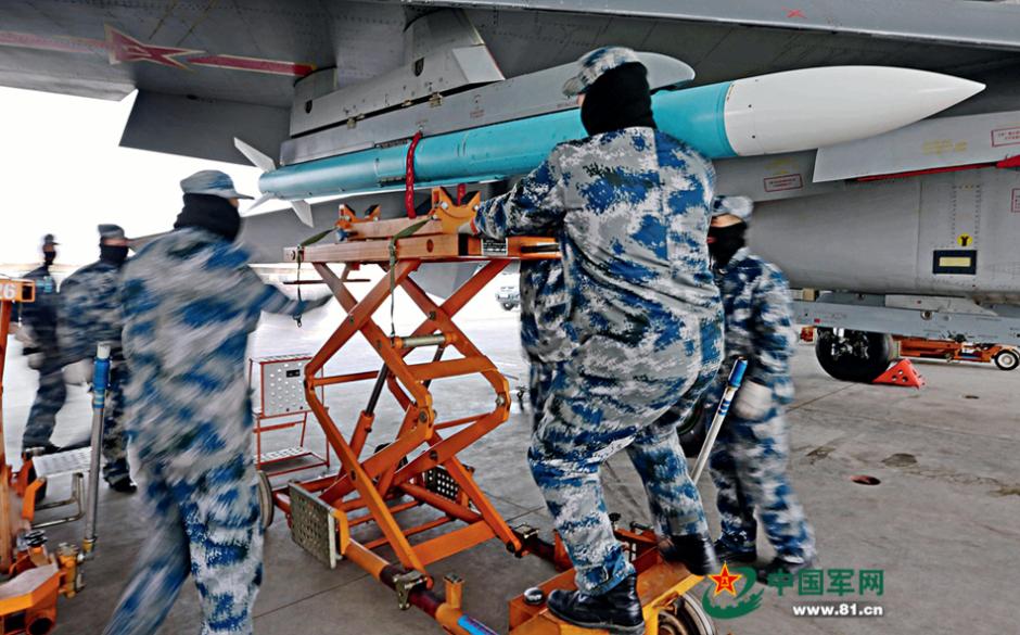 Stunning photos of China's fighter jets in drill