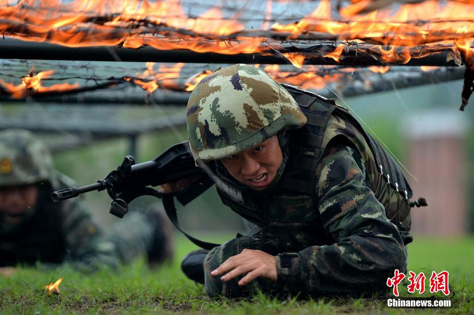 Chongqing armed police corps conducts field training