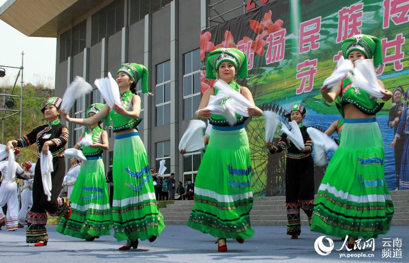 Zhuang people celebrate Longduan Festival