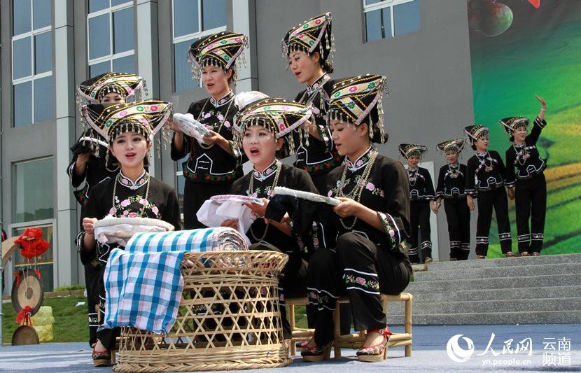 Zhuang people celebrate Longduan Festival