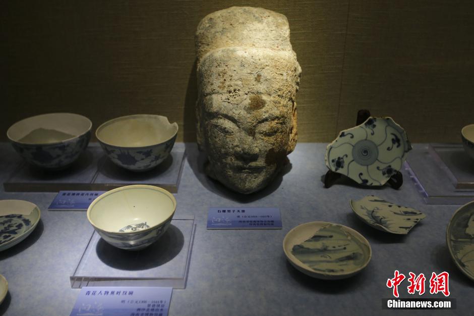 Cultural relics from 800-year-old shipwreck 
displayed in Nanjing