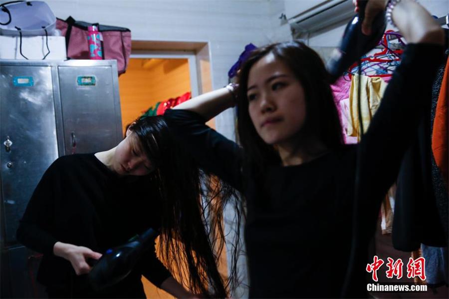 A day in the life of 2 ‘mermaid practitioners’