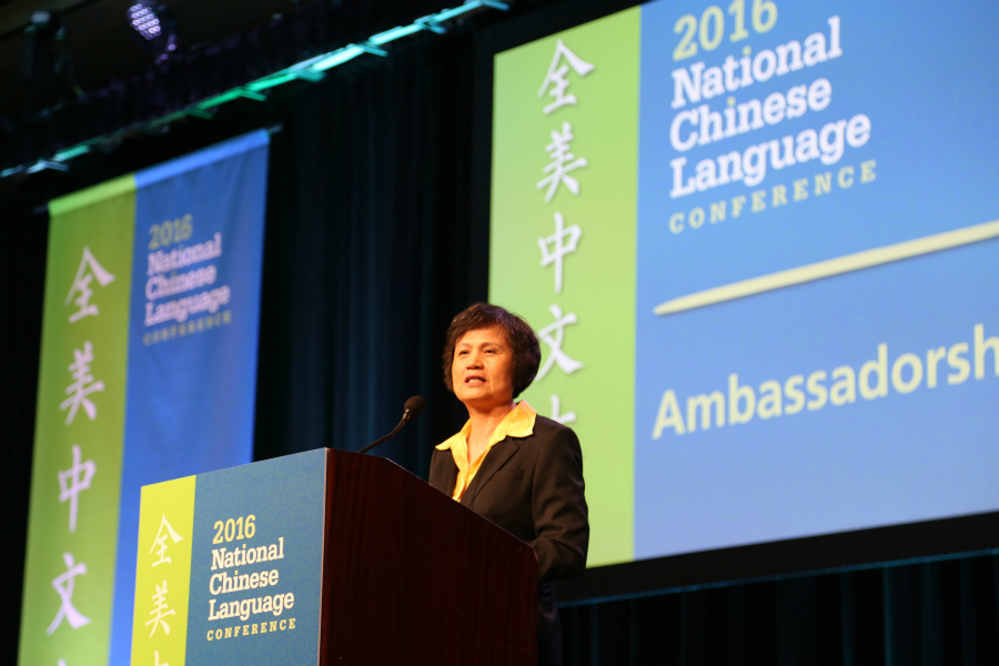 U.S. “culture ambassadors” charmed with Chinese learning