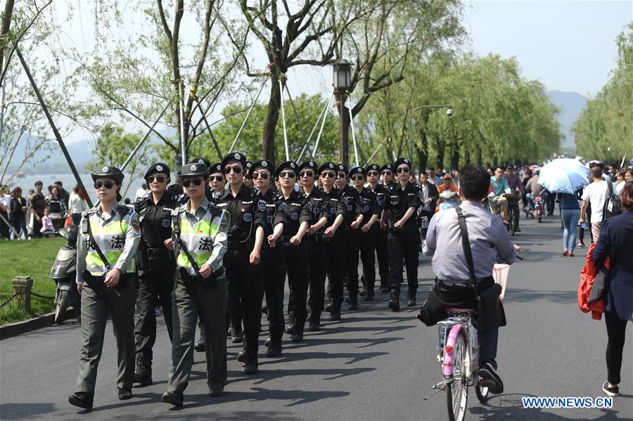 Female patrol team seen at West Lake, E China