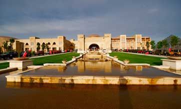 Can the Kubuqi Desert in northern China become another Dubai?