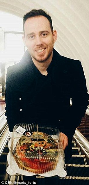 Move over Mary Berry! Bakers recreate masterpieces by Van Gogh, Chagall and Renoir on CAKE