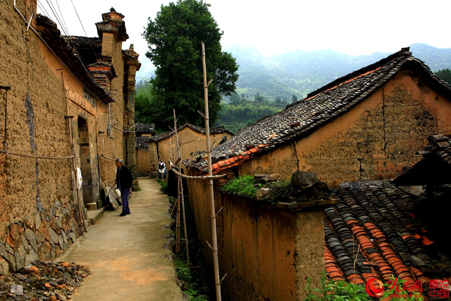 Antique traditional folk houses in Lishui