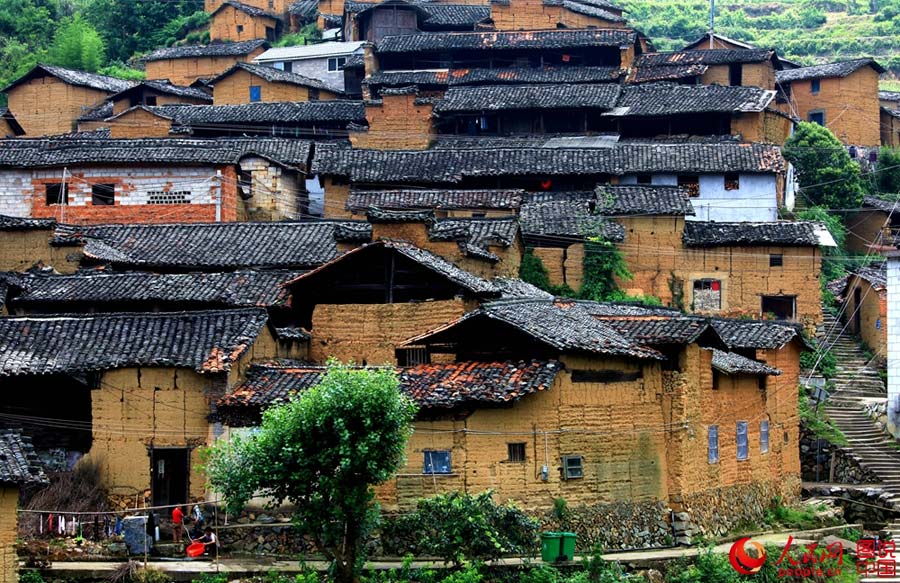 Antique traditional folk houses in Lishui