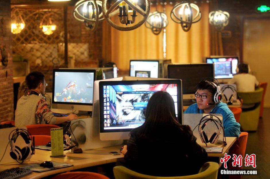 Internet cafes transformed into cultural venues in Liaoning