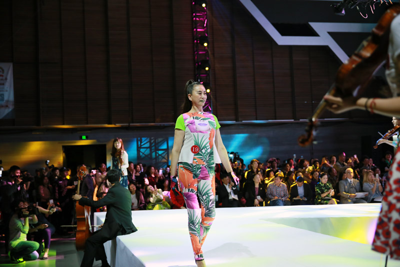 Fashion show: Shanghai housewives interpret classical and modern beauty