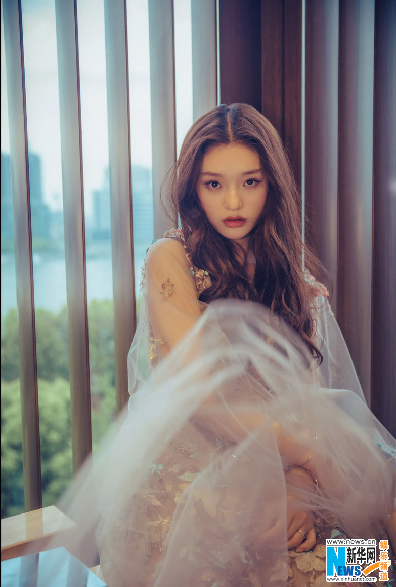 Vintage style fashion shots of Lin Yun released (8 