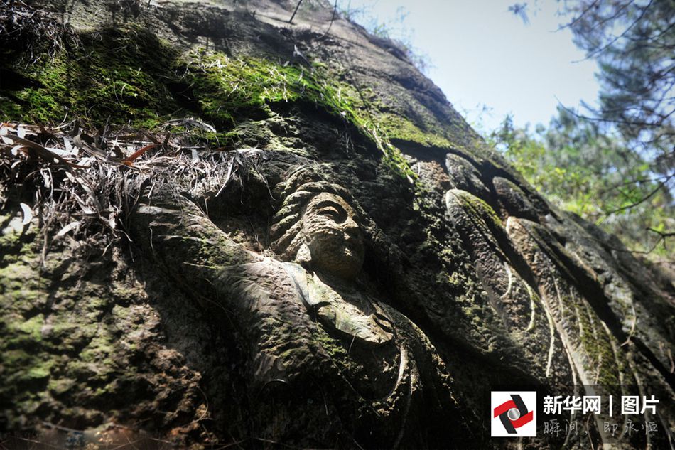 Grottoes with hundreds of Buddha statues in Guangdong become popular overnight
