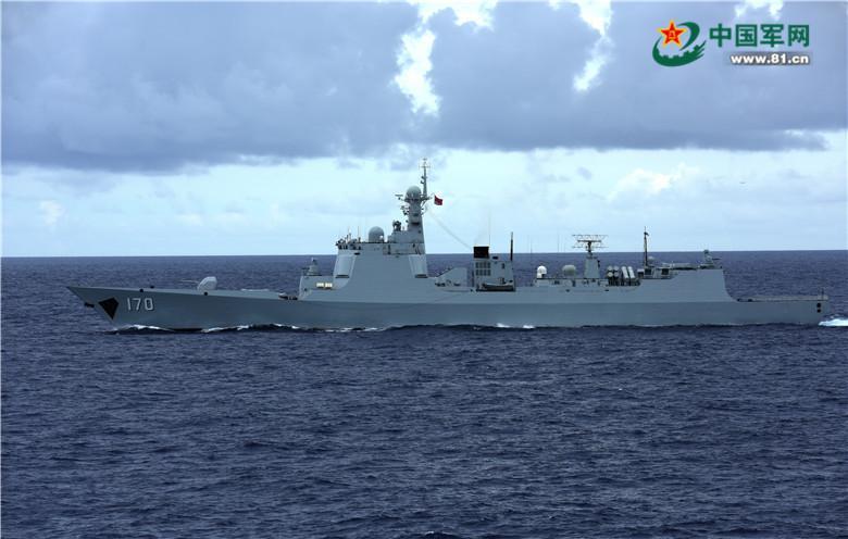 South Sea Fleet conducts live fire shooting in Western Pacific Ocean 