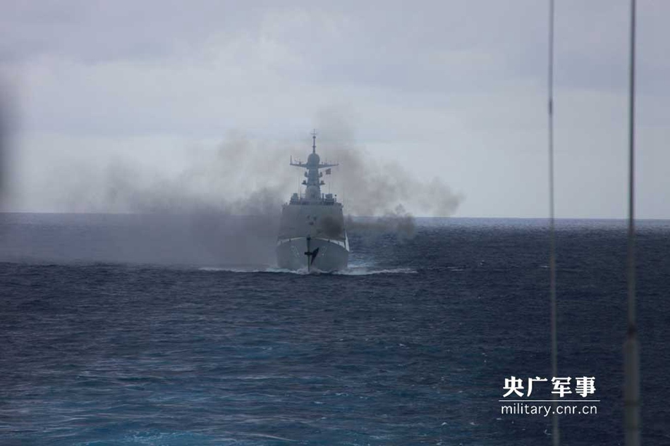 South Sea Fleet conducts live fire shooting in Western Pacific Ocean 