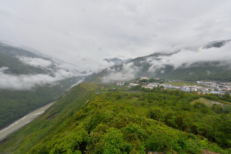 Breathtaking scenery of Tibet