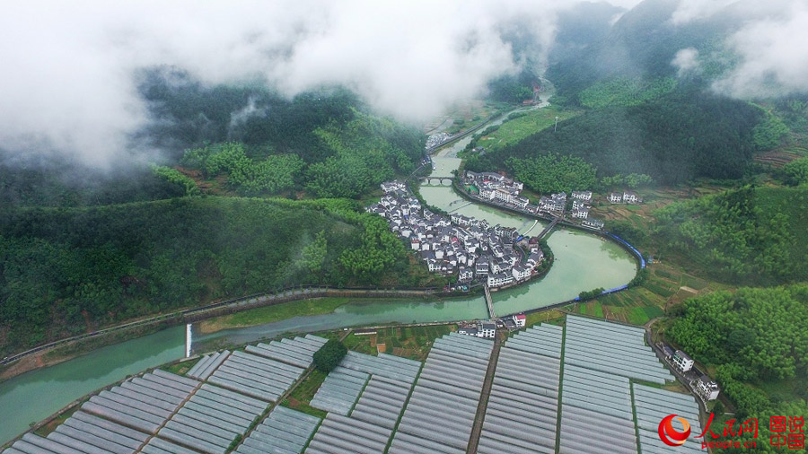 Intoxicating scenery of Xiajiang village