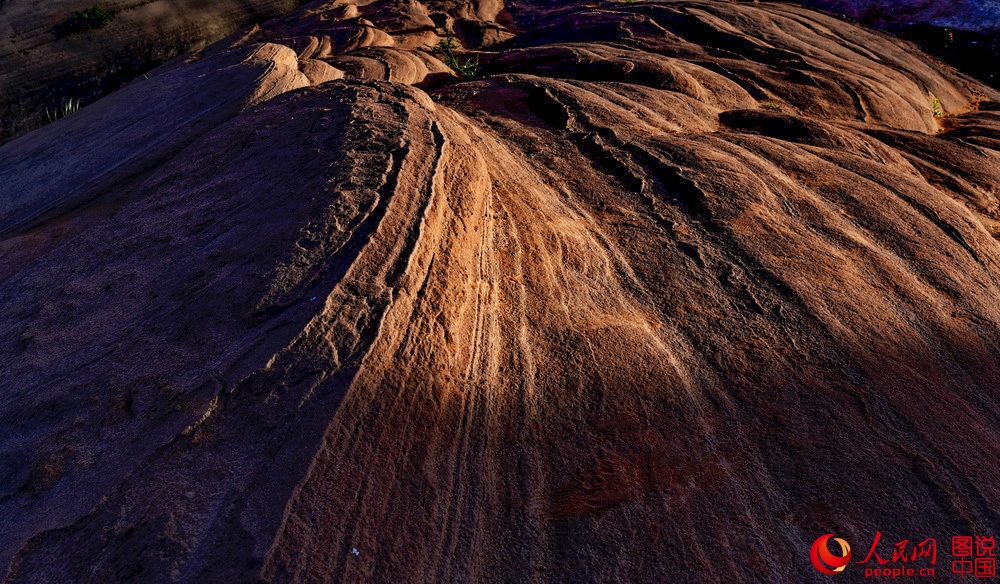Visually surreal: Jingbian wave valley in NW China