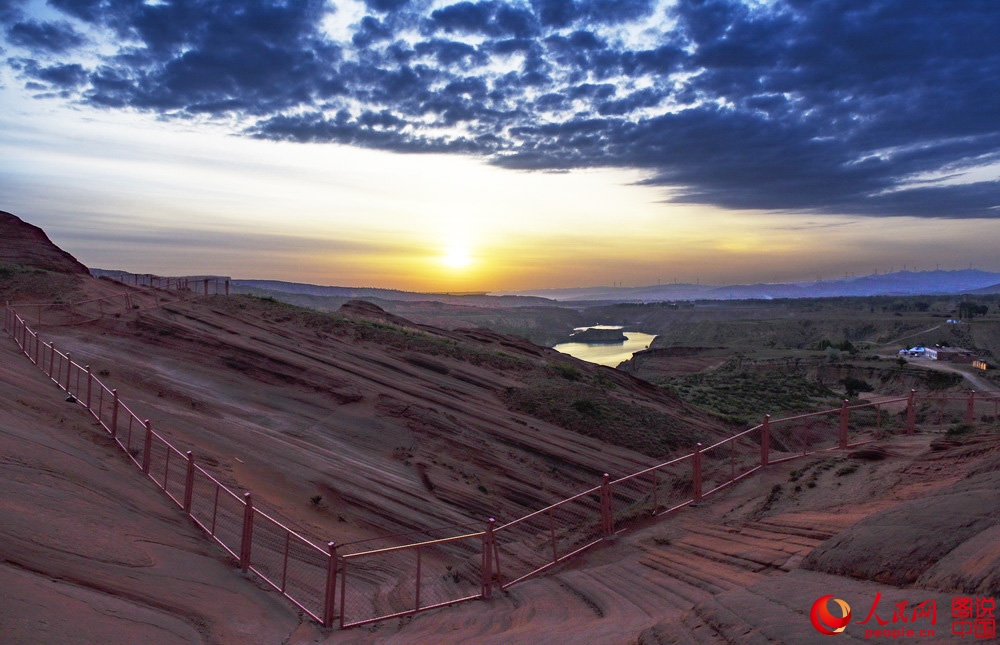 Visually surreal: Jingbian wave valley in NW China