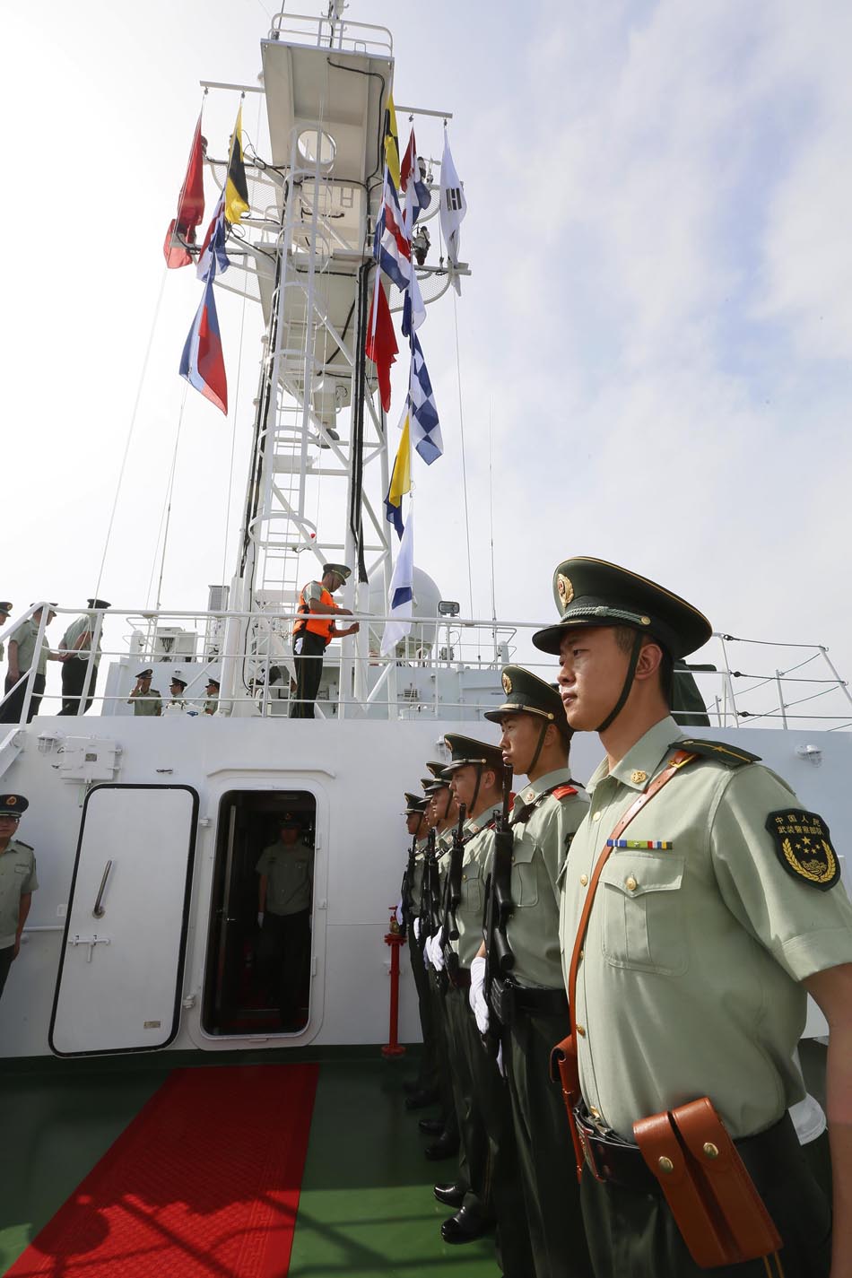 China Coast Guard ship visits South Korea 